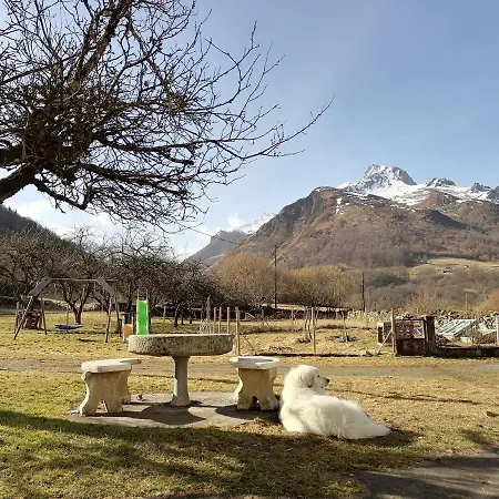 Aux D'estaing Croises, De Montagne Accessible A Tous