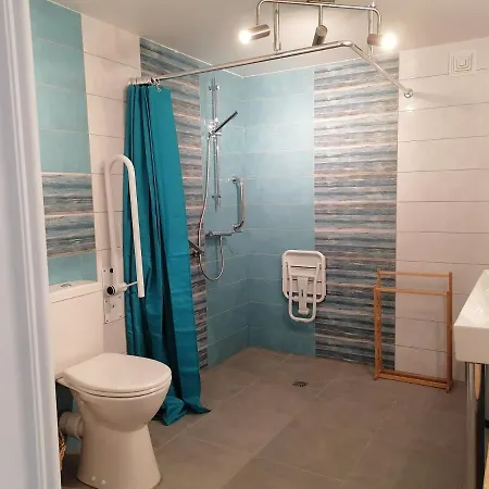 Aux D'estaing Croises, De Montagne Accessible A Tous Ferienhaus *