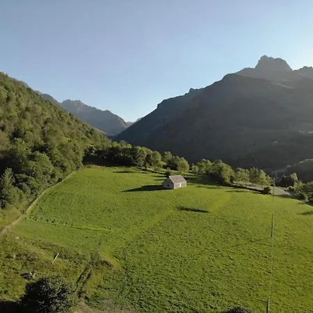 Aux D'estaing Croises, De Montagne Accessible A Tous *