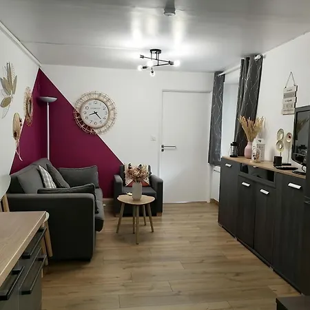 Aux D'estaing Croises, De Montagne Accessible A Tous Ferienhaus